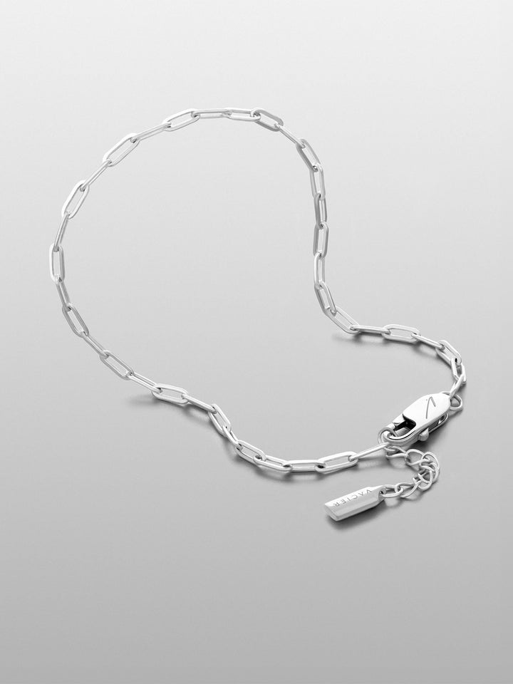 CLIP CHAIN BRACELET IN SILVER