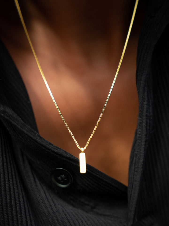 BOX PENDANT NECKLACE