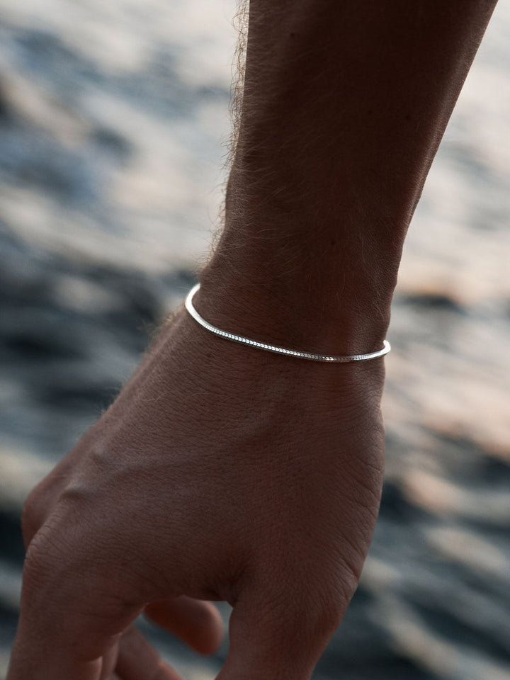 OCTAGON CHAIN BRACELET IN SILVER