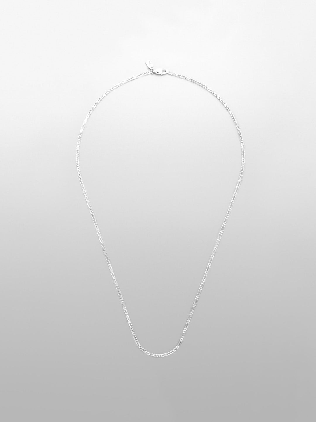 MINIMAL CHAIN NECKLACE